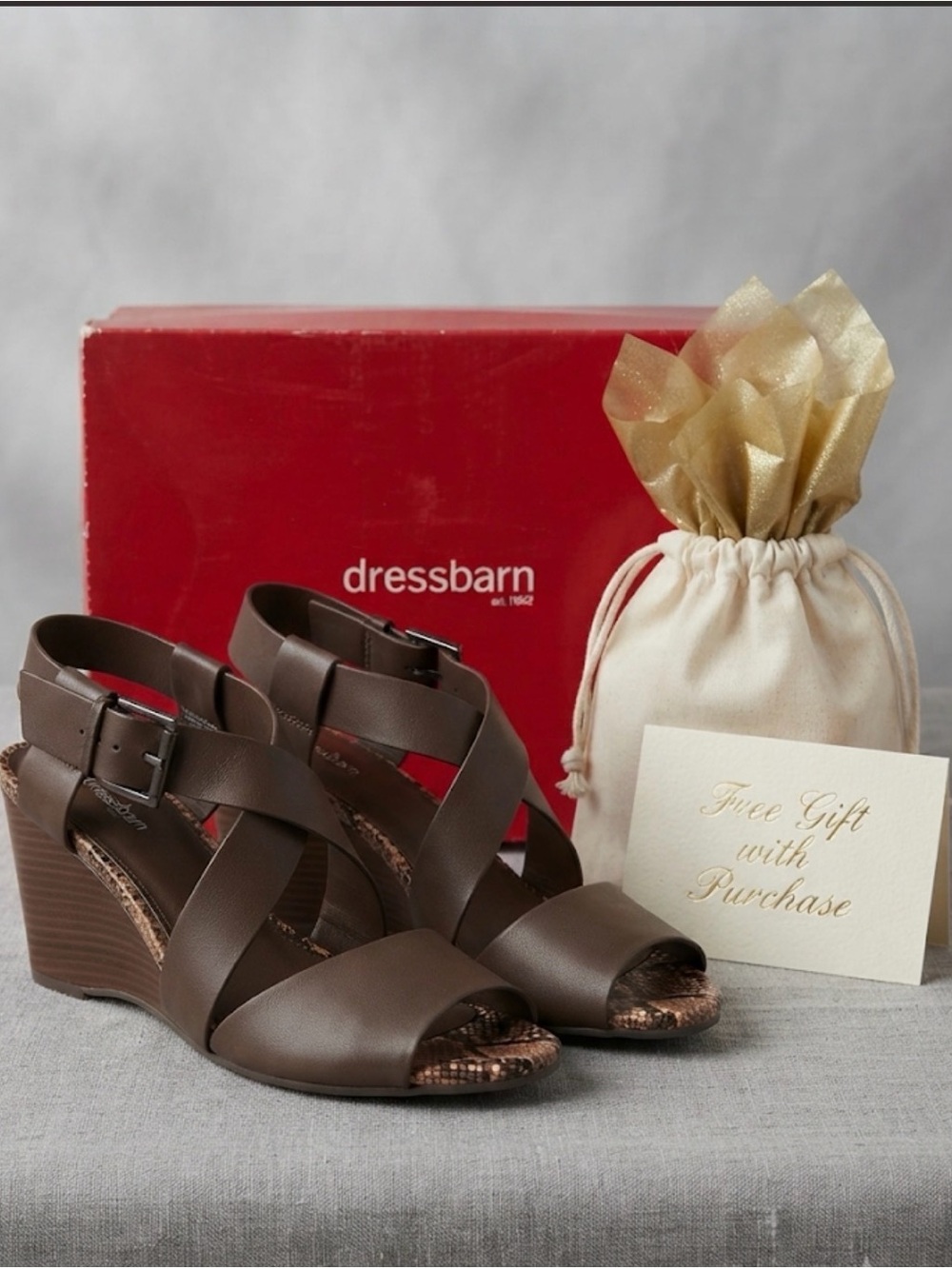 NIB Vintage dressbarn Brown Crisscross Wedge Sandals with Snakeskin Trim- 9